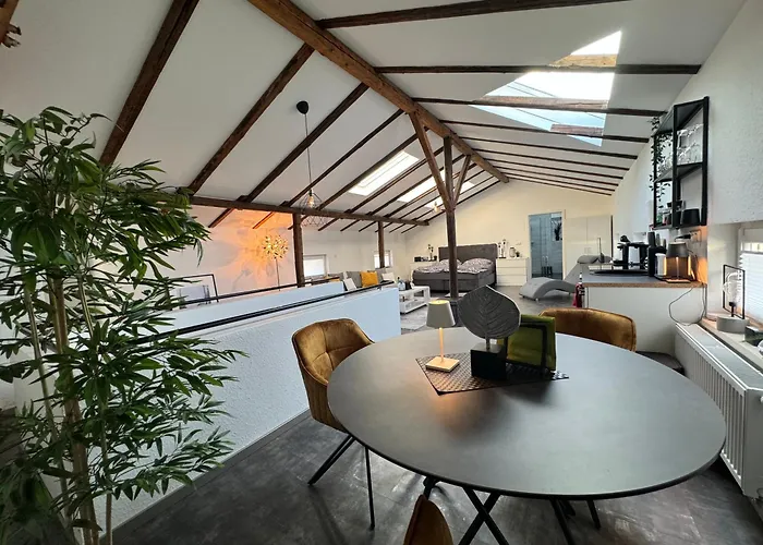 Gleis 13 - The Loft Im Ehemaligen Lokschuppen